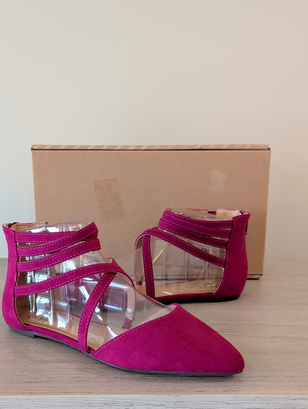JG NIB 7.5 Purple Sandals